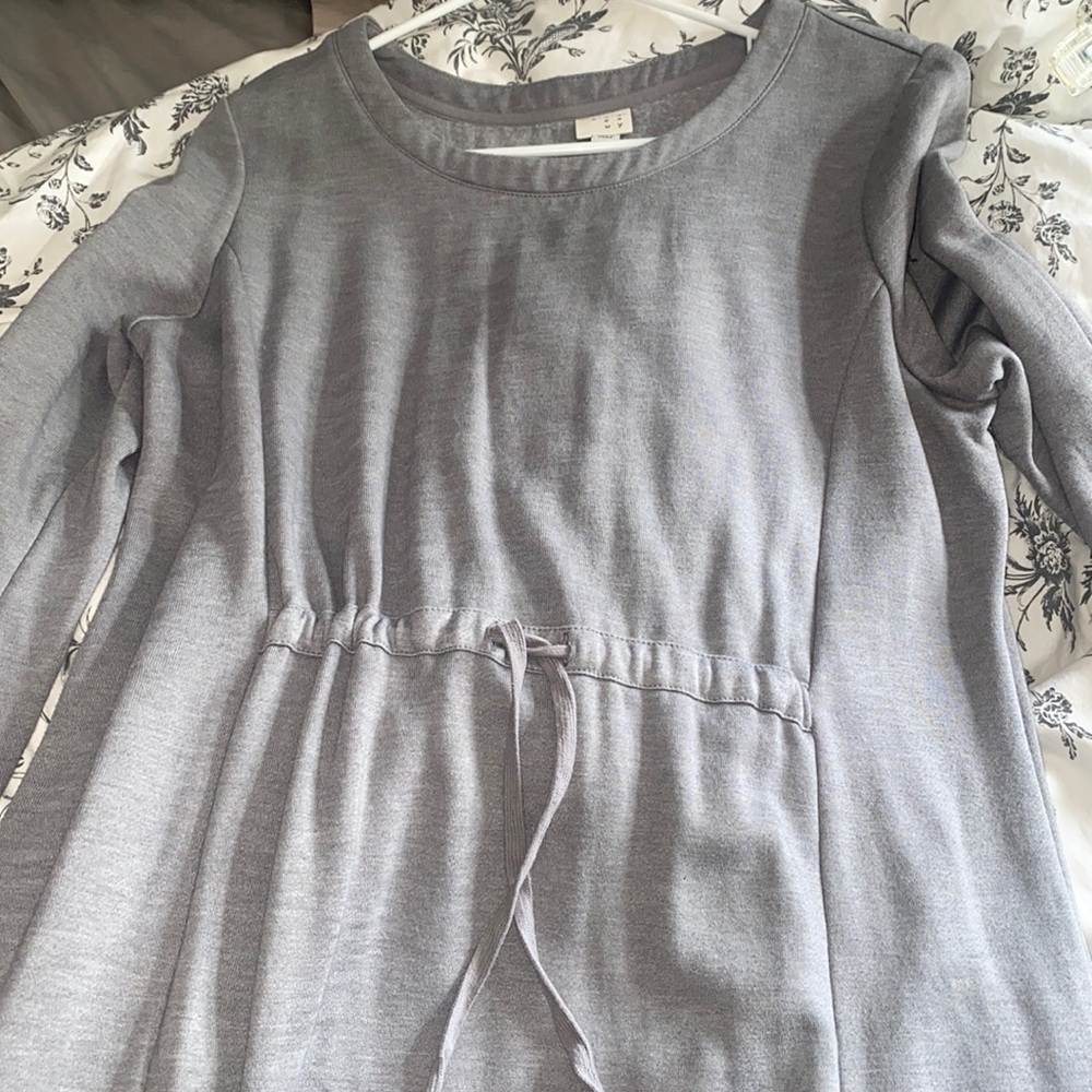 Sweater Grey Dress with adjustable waist string